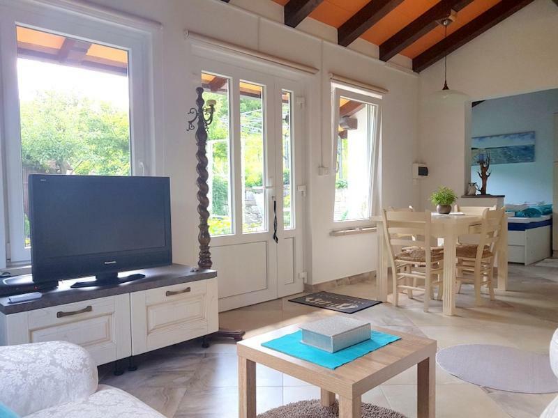 Holiday Home Slavi Випава Экстерьер фото